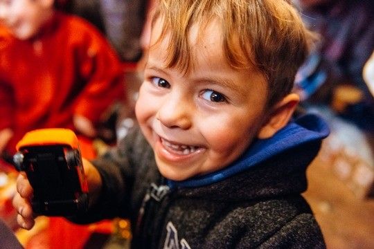 Geschenkaktion "Weihnachten im Schuhkarton"