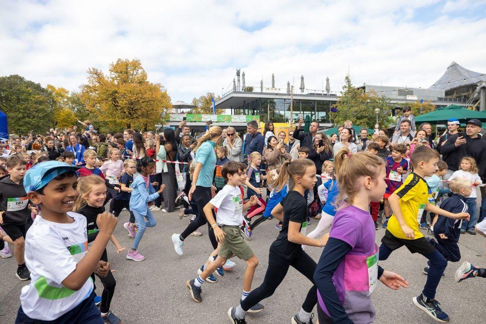 Schullauf MARATHON MÜNCHEN by Brooks