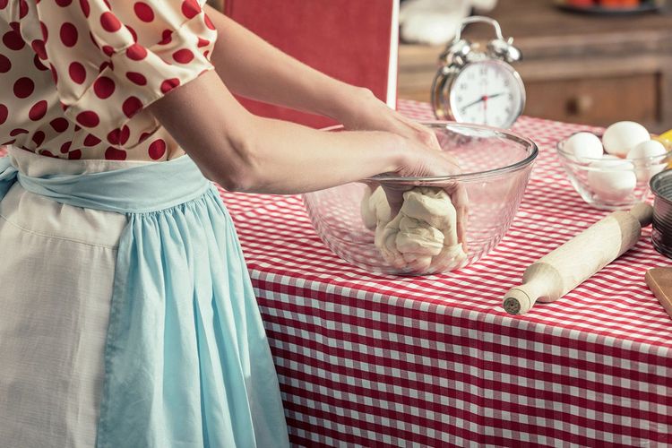 Internationaler Frauentag 2025 - Bedroht das Trad Wife den Feminismus?