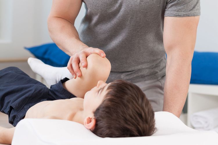 Wie Osteopathie Kindern hilft