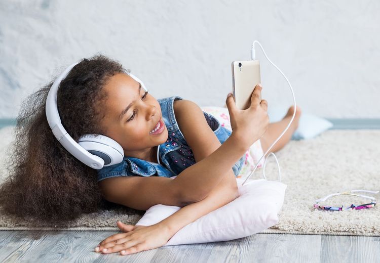 Nur noch 5 Minuten Smartphone, Mama!