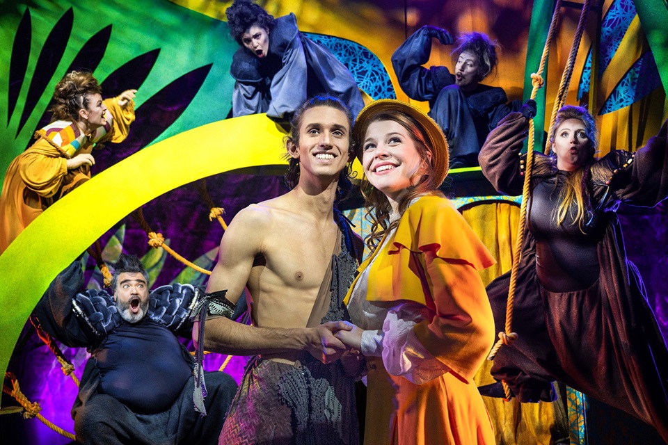 Tarzan - das Musical_Pressebild 01_quer-1.jpg