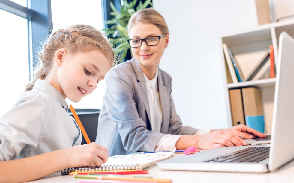 Kind und Karierre @ Depositfotos DmitryPoch.jpg