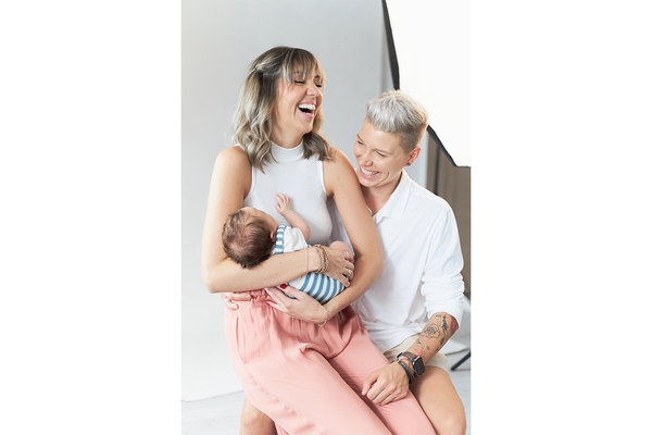 Zwei Frauen und ein Baby_Familienportrait.jpg